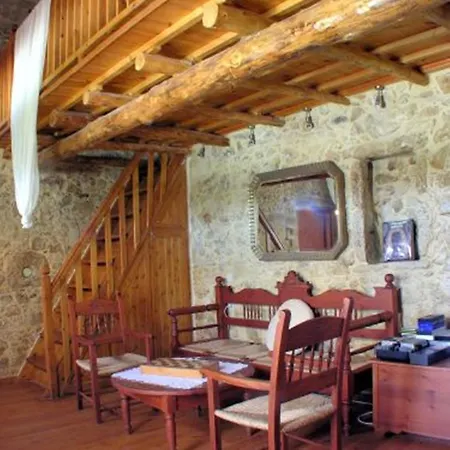 Kouriton House Country house *