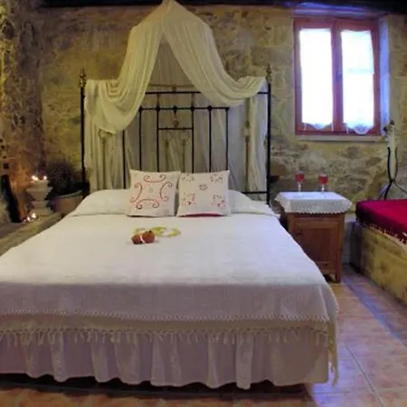 Country house Kouriton House