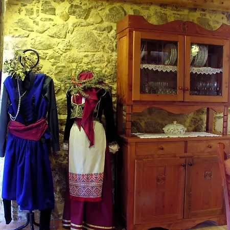 Séjour à la campagne Kouriton House